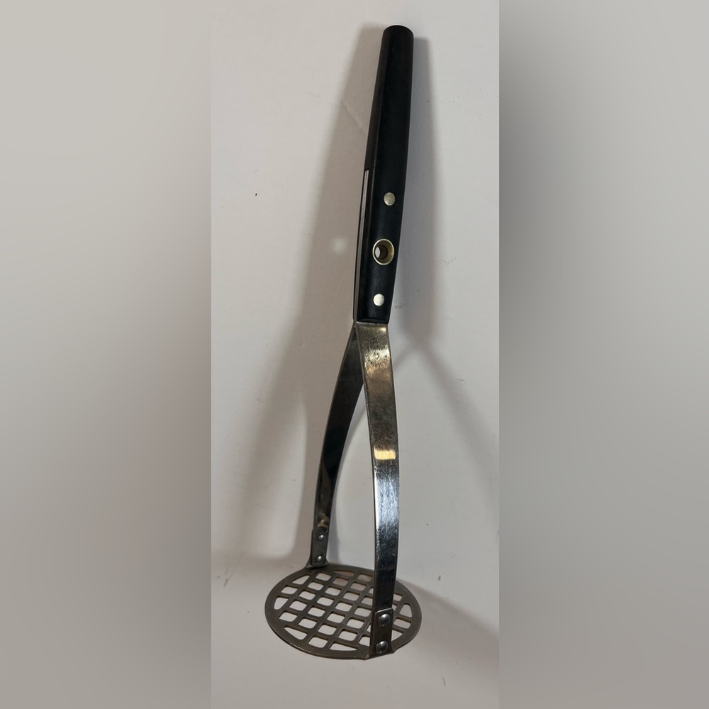 Vintage Flint Stainless Vanadium Potato Masher, Composite Handle, Made in USA - Picture 2 of 6